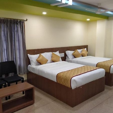 Hotel Sau Residency Kanchipuram Esterno foto