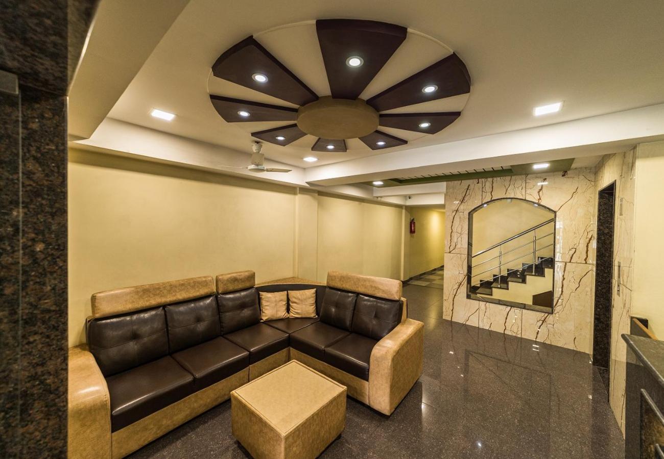 Hotel Sau Residency Kanchipuram Esterno foto